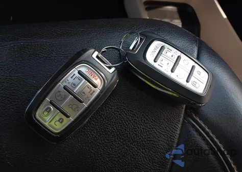 2017 Chrysler Pacifica Touring-L из США, поврежденный, VIN 2C4RC1BG9HR526708